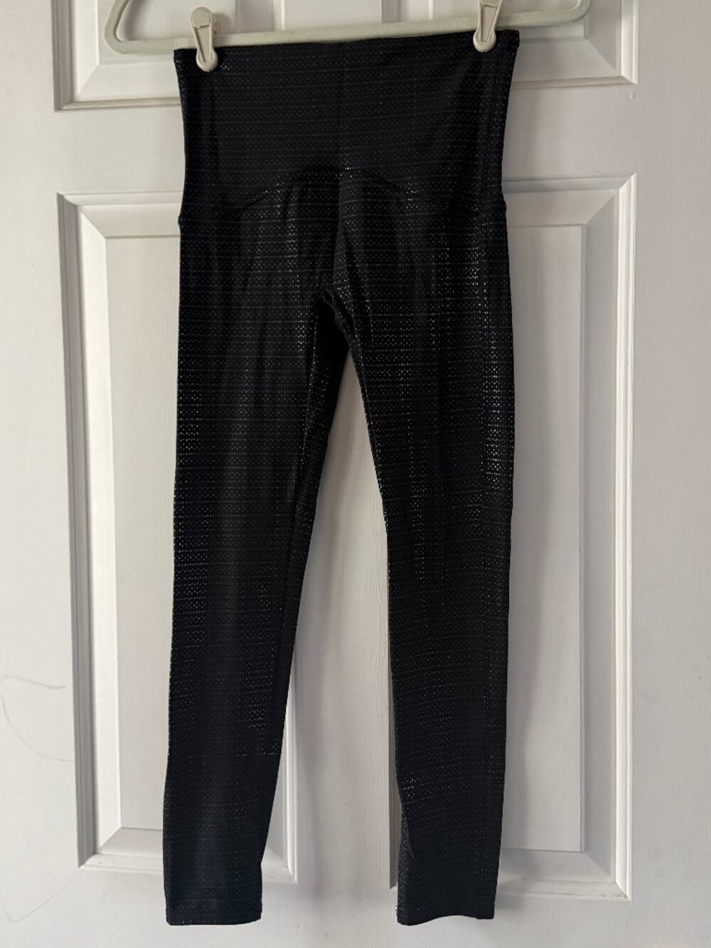 SPANX Booty Boost Rainbow Metallic Iridescent Dot Print 7/8 Leggings Size S/P